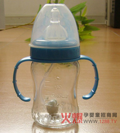 ͯ���B(ni��o)�{(l��n)ɫ���ڏ���ƿ���̼���