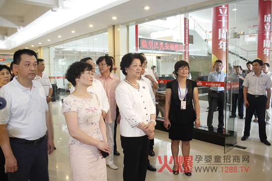 ȫ���D(li��n)��ϯ������W�R������I(y��)ҕ��ָ��(d��o)����