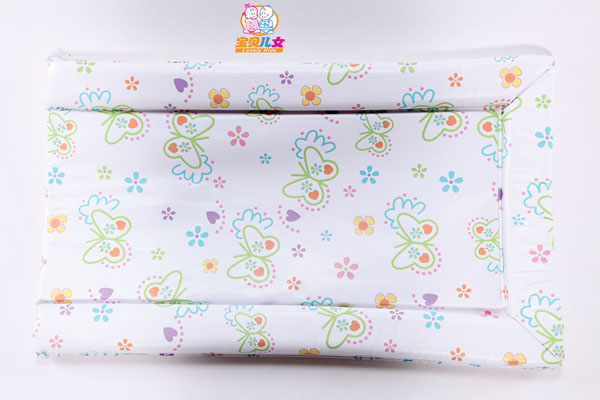 寶貝兒女蝴蝶紛飛尿布墊