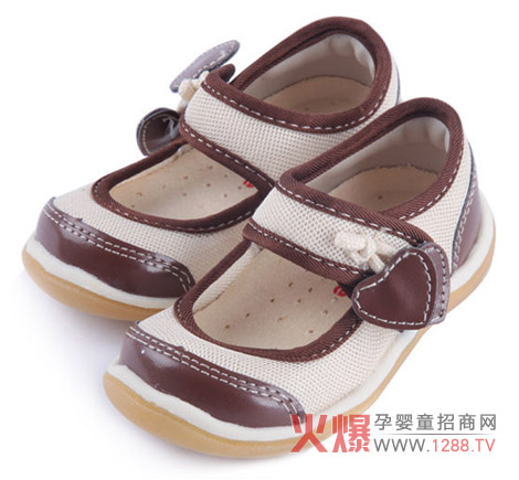 �ݲ���ͯЬ�c����s��17�ñ�������չ