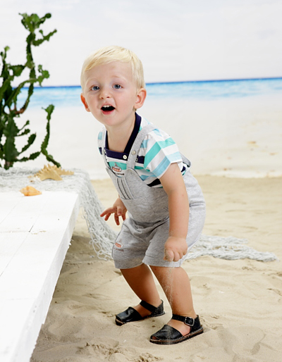 ���r(sh��)��ͯ�b��ɫ