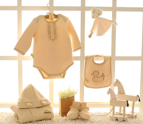 棉果果信封領(lǐng)哈衣