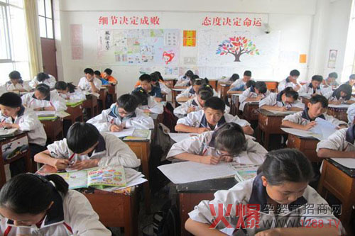 ؐ����������ӛ������ԇ�cDHA֮�g��΢���Pϵ