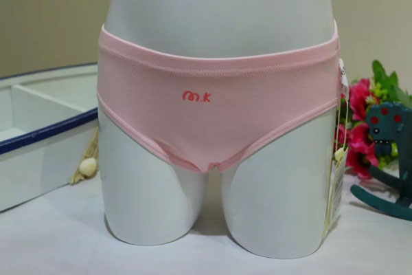 10 啤啤小魚(yú)銀離子女童抗菌內(nèi)褲粉色