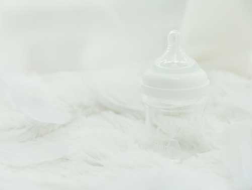 貝諾玻璃奶瓶經(jīng)典白180ml.jpg 貝諾玻璃奶瓶經(jīng)典白180ml.jpg