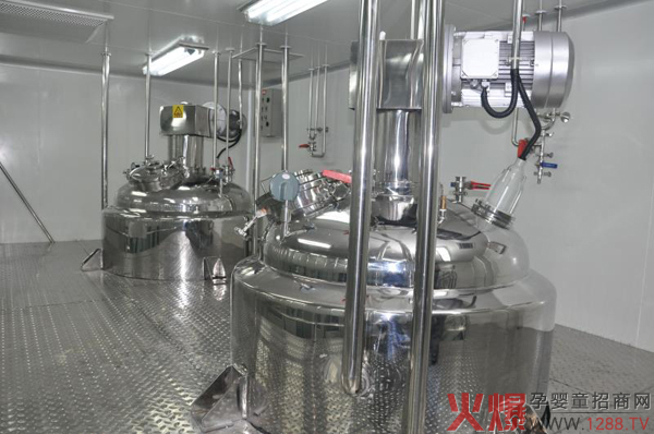 ����ף�R�V�|���X����ͨ�^(gu��)�{(l��n)ñ�L�~(y��)����ע��(c��) �н�OEM����1.jpg