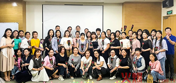 ף�R����(��i)��ĸ��I(y��ng)�B(y��ng)ָ��(d��o)����Ӗ(x��n)�ڶ��ڌW(xu��)�T������I(y��)