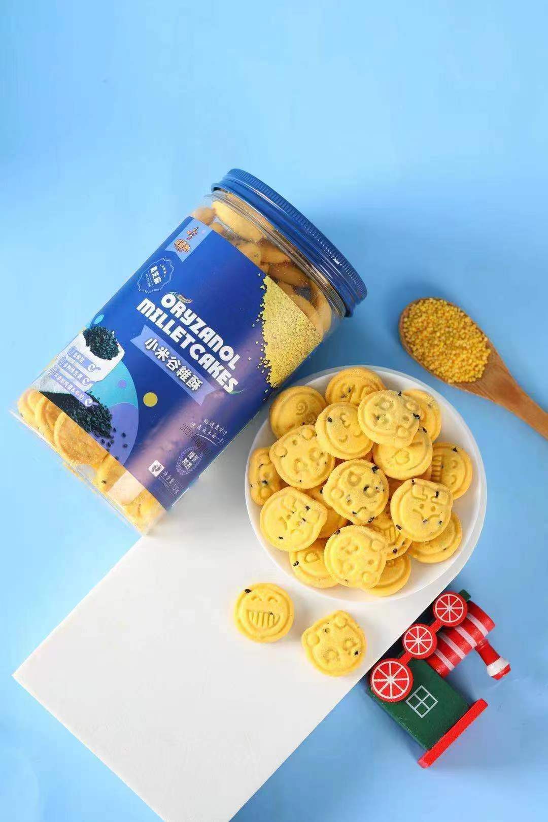 斑迪鹿小米谷維酥 黑芝麻.jpg 斑迪鹿小米谷維酥 黑芝麻.jpg