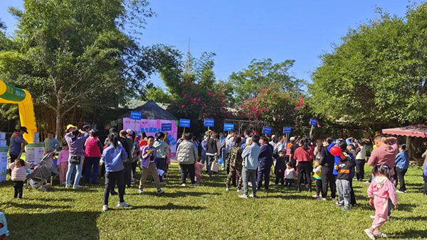 雅慧&廣西樂寶母嬰聯(lián)手打造親子嘉年華5.jpg 雅慧&廣西樂寶母嬰聯(lián)手打造親子嘉年華5.jpg