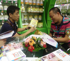 ����ؐؐ����2010��CBME�Ћ�ͯչ