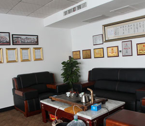 ���Ͽɿ��M���ڹ�˾����չʾ