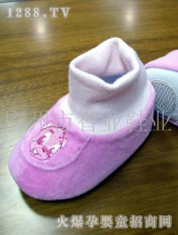 ��؈�{����ɫ�냺Ь