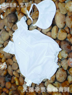 �����ܰ�ɫ�냺����