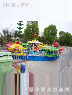 ���Ή����w��