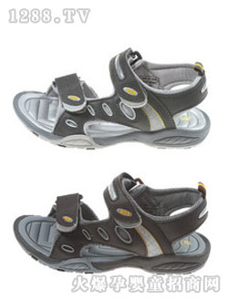 ͯԒ�����Һ�ɫ��Ь