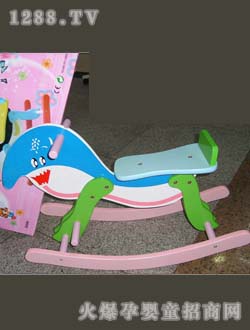 �A�d��ľ��ɫС��