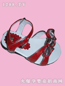 С��ؼtɫ������ͯ��Ь