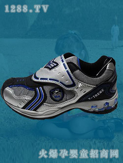 ���ٺ�ɫ��ͯ�\��Ь