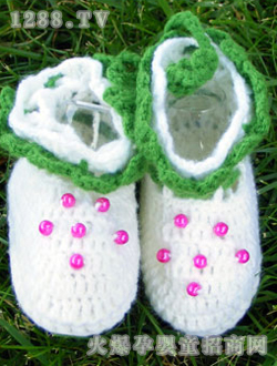 �������ɫ����Ь