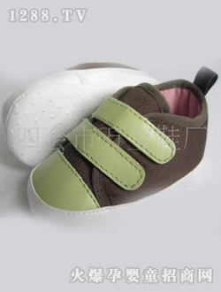 ���ɫ�p�Nyinge�W��Ь