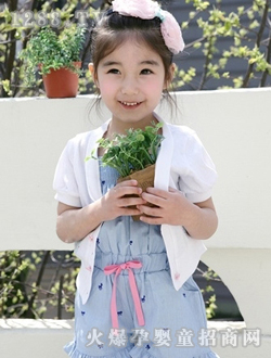 С�ɘ�(l��)��ɫ����