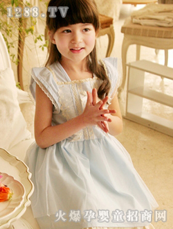 С�ɘ�(l��)��ɫȹ�b