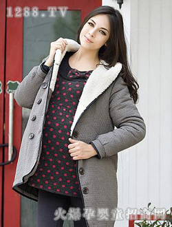 �Є�(d��ng)�˺�ɫ�t�c(di��n)�ЋD�b