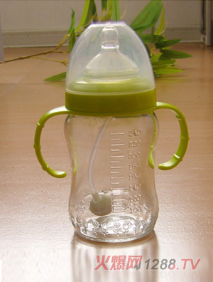 ͯ���B(ni��o)�Sɫ���ڏ���ƿ