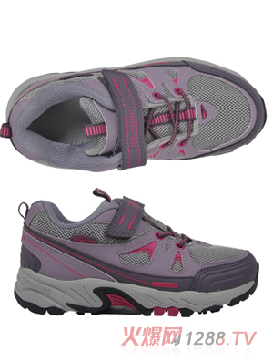 ����ʿ��|�\(y��n)��(d��ng)Ь��ɫ��ɫ