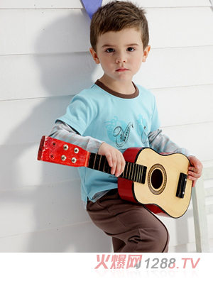 ���r(sh��)��ͯ�b����ɫ