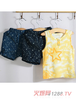 安米小熊夏裝星星緣前半開(kāi)背心套裝 A3213