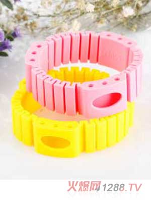 �L(f��ng)�Z(y��)�w���Sɫ+�ۼtɫ�������Ȧ